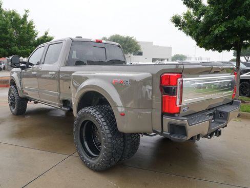 Used 2026 Ford F450 Platinum w/ Platinum Plus Package image 5