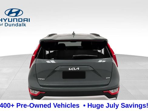 Used 2023 Kia Niro EX FWD image 8