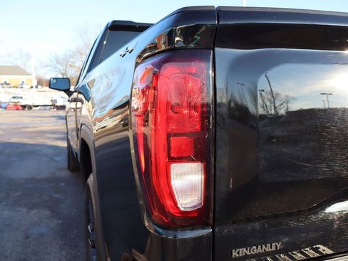 Used 2023 GMC Sierra 1500 Elevation image 33