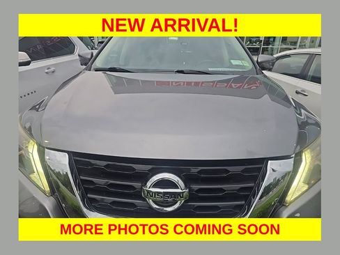 Used 2019 Nissan Pathfinder SL AWD/4WD image 1