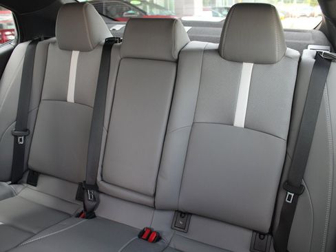Used 2026 Toyota Camry SE FWD image 7
