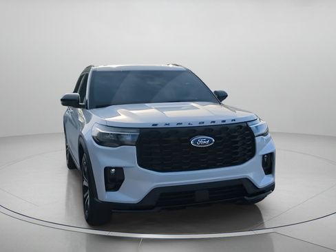 New 2026 Ford Explorer ST-Line image 4