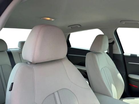 Used 2025 Hyundai Sonata SEL FWD image 27