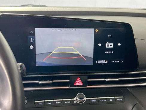 Used 2023 Hyundai Elantra SEL w/ Convenience Package FWD image 14