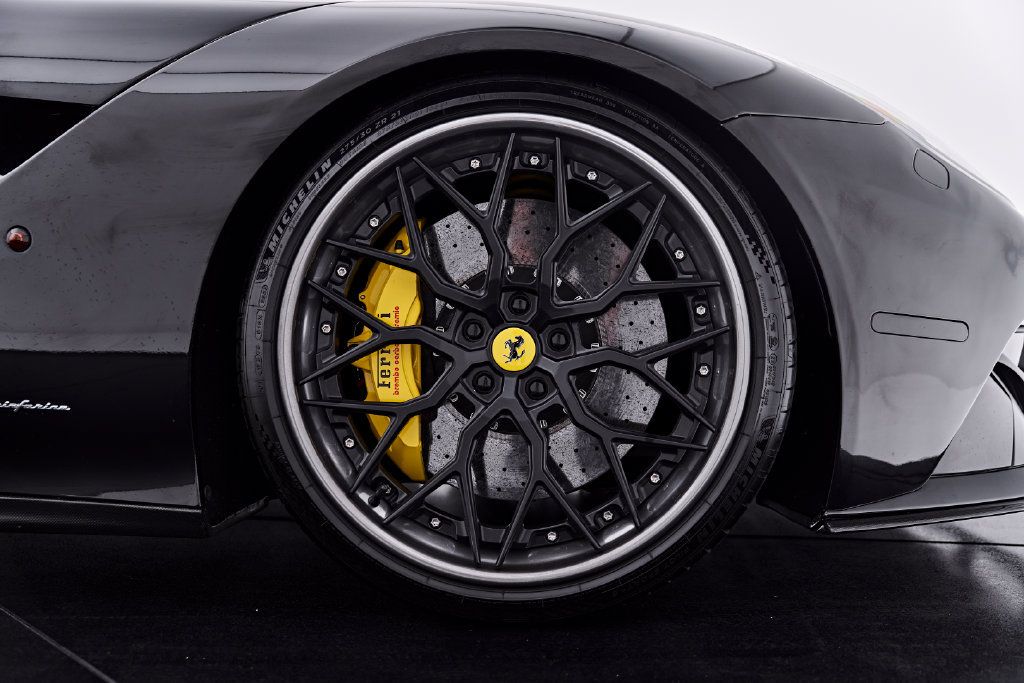 Used 2015 Ferrari F12 Berlinetta RWD image 37