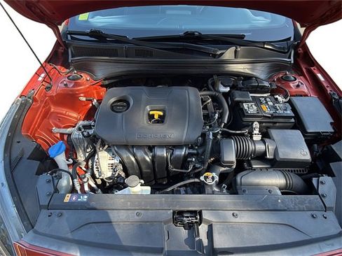 Used 2022 Kia Forte GT-Line w/ GT-Line Premium Package image 11