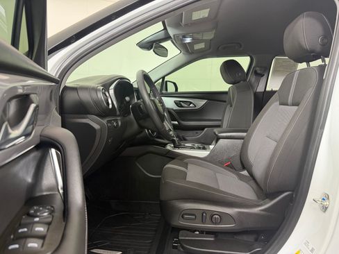 Used 2024 Chevrolet Blazer LT AWD/4WD image 4
