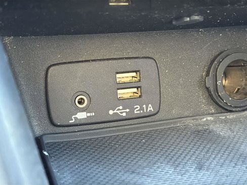 Used 2020 Subaru Forester Premium image 24