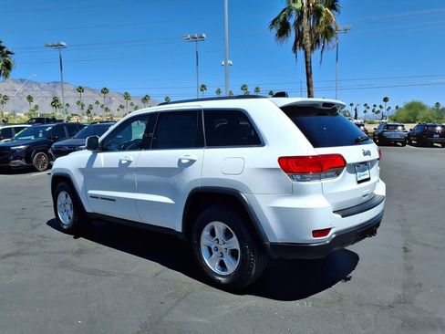 Used 2017 Jeep Grand Cherokee Laredo w/ Quick Order Package 2BE image 12