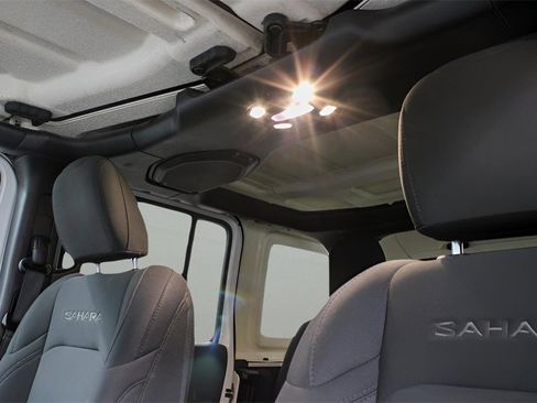 Used 2019 Jeep Wrangler Unlimited Sahara w/ Safety Group image 19