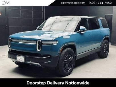 Used 2025 Rivian R1S Adventure