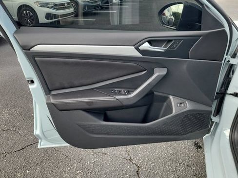 Used 2025 Volkswagen Jetta Sport FWD image 14