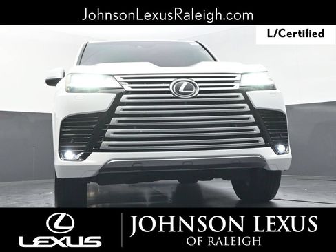 Certified 2024 Lexus LX 600 4WD w/ Luxury Package image 16