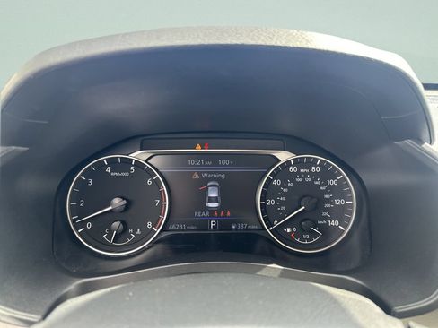 Used 2025 Nissan Altima 2.5 SV FWD image 19