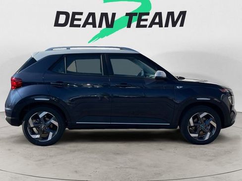 New 2026 Hyundai Venue SEL FWD image 8