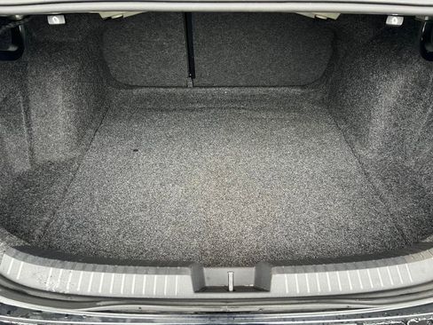 Used 2024 Volkswagen Jetta SE FWD image 16