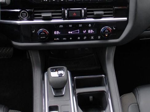 Certified 2024 Nissan Pathfinder SL w/ SL Premium Package image 37