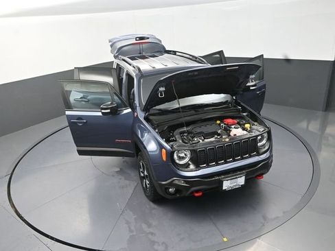 Used 2022 Jeep Renegade Trailhawk AWD/4WD image 32