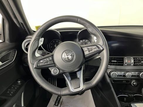 Used 2022 Alfa Romeo Giulia Sprint AWD/4WD image 19