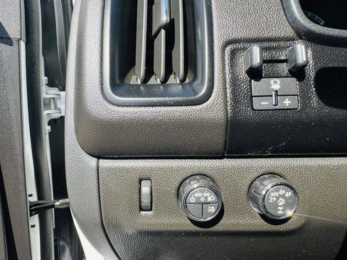 Used 2019 Chevrolet Colorado ZR2 w/ ZR2 Dusk Special Edition image 30