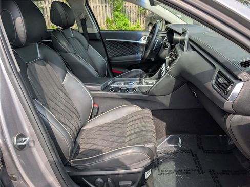 Used 2021 Genesis G70 2.0T w/ Prestige Package AWD/4WD image 12