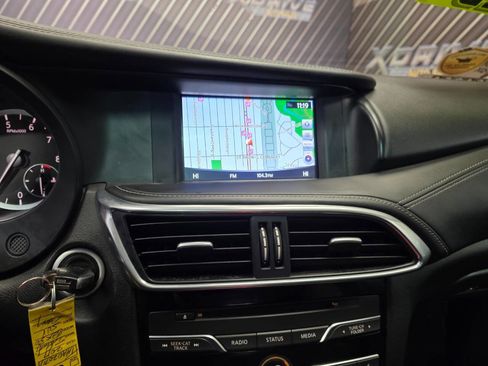 Used 2017 INFINITI QX30 Premium w/ Navigation Package image 22