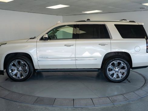 Used 2015 GMC Yukon Denali w/ Premium Package AWD/4WD image 4