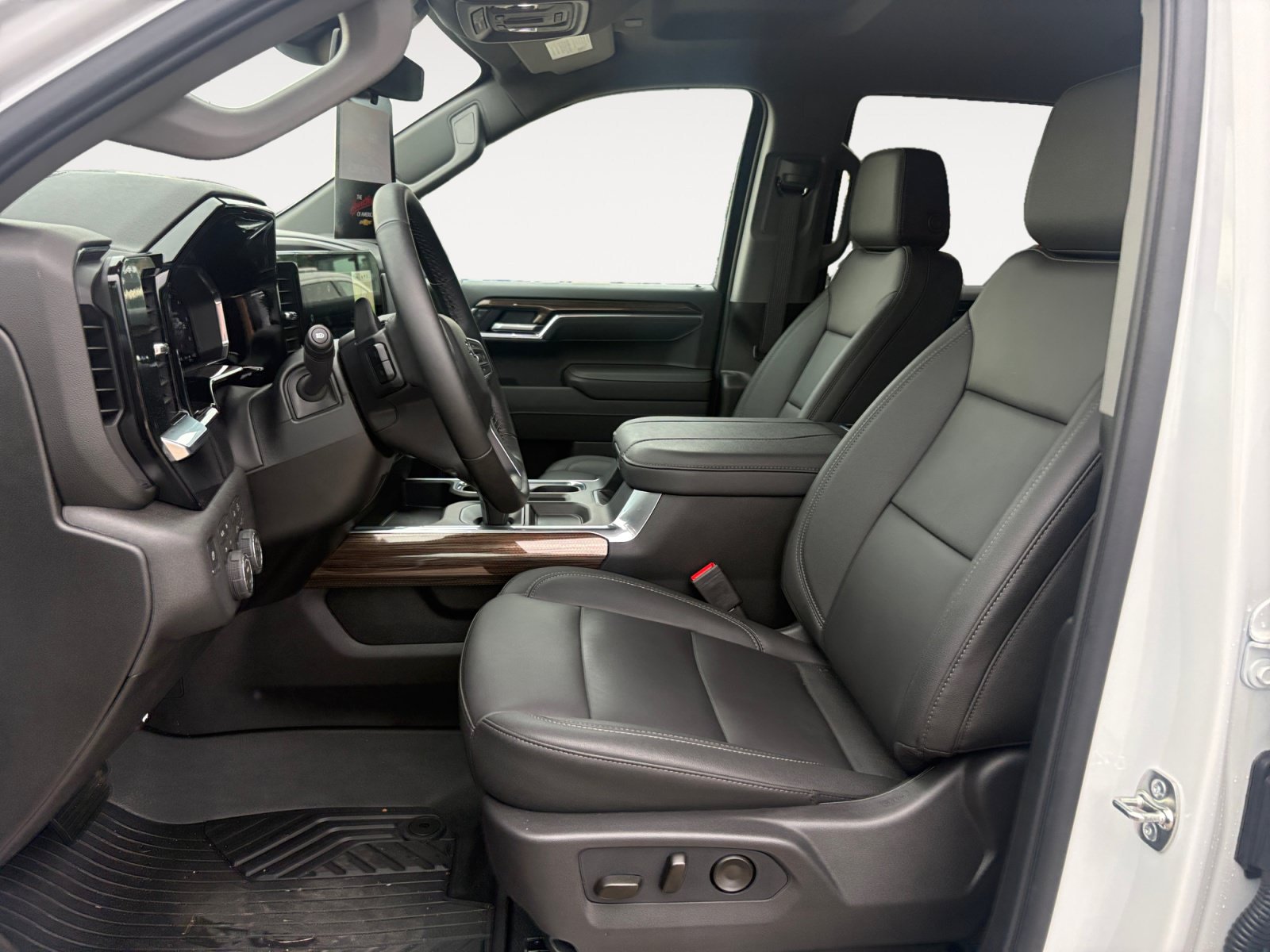 New 2026 Chevrolet Silverado 1500 RST AWD/4WD image 9