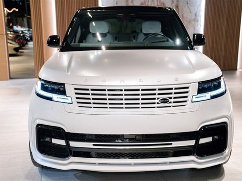 Used 2025 Land Rover Range Rover SV AWD/4WD image 21