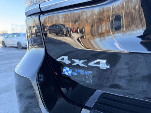 Used 2019 Jeep Grand Cherokee Overland image 41