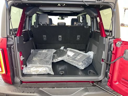 New 2025 Ford Bronco Badlands image 13