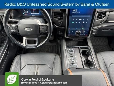 Used 2023 Ford Expedition Platinum AWD/4WD image 4