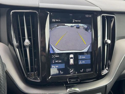 Used 2018 Volvo XC60 T6 R-Design image 16