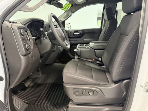 New 2026 Chevrolet Silverado 1500 Custom Trail Boss w/ LPO, Dark Essentials Package AWD/4WD image 9