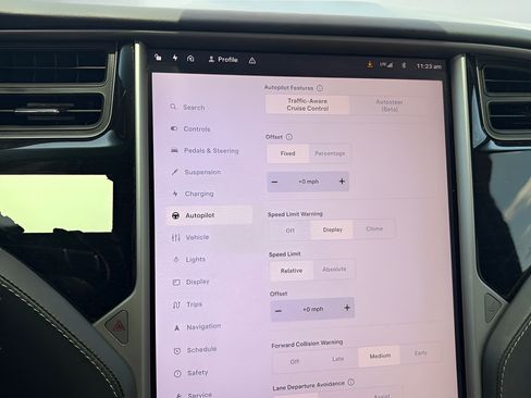 Used 2019 Tesla Model X Performance AWD/4WD image 14