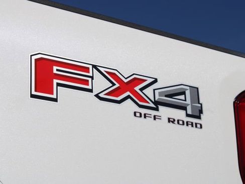 Used 2023 Ford F250 Lariat w/ Lariat Ultimate Package image 19