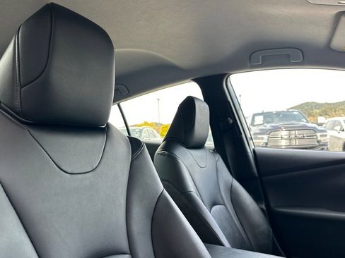 Used 2017 Toyota Prius Prime Premium image 26