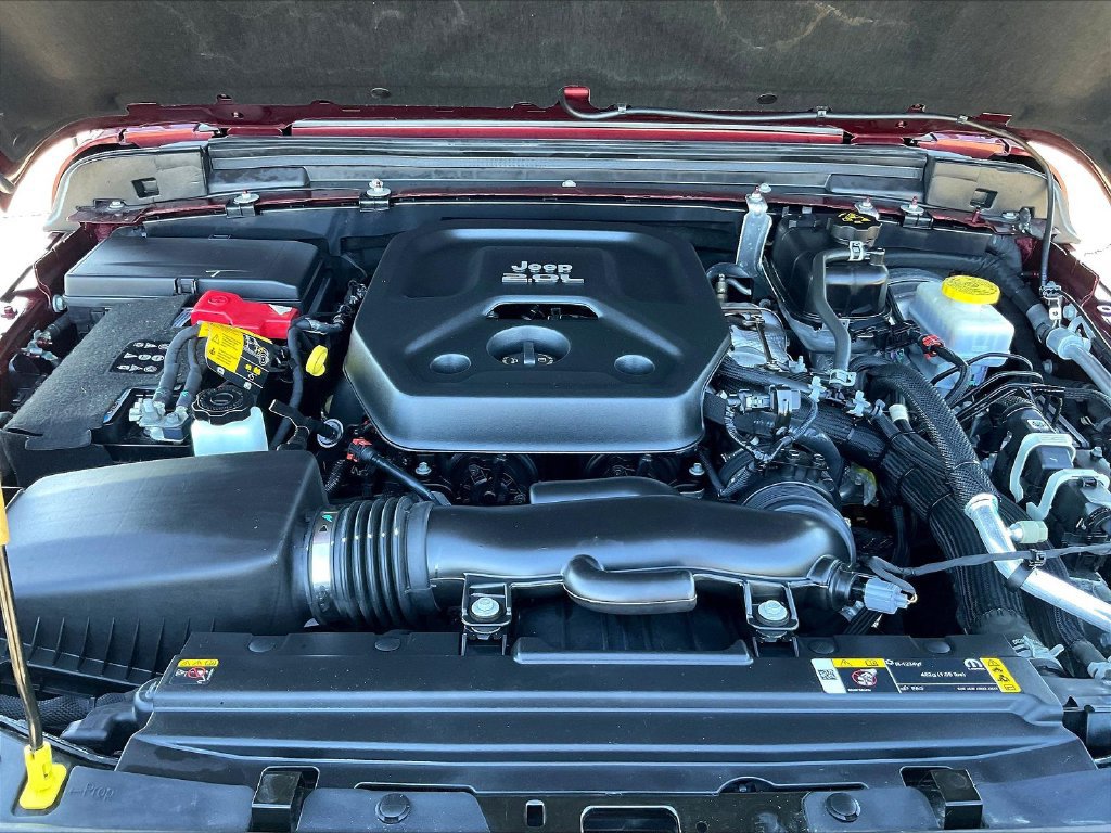 Used 2022 Jeep Wrangler Sport AWD/4WD image 28