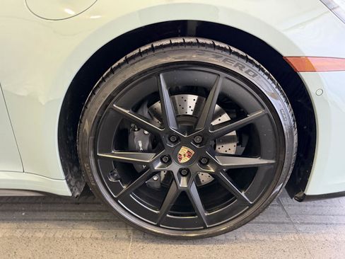 Used 2025 Porsche 911 Carrera image 13