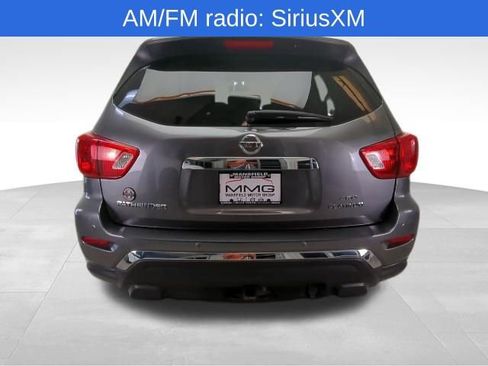 Used 2019 Nissan Pathfinder Platinum AWD/4WD image 6