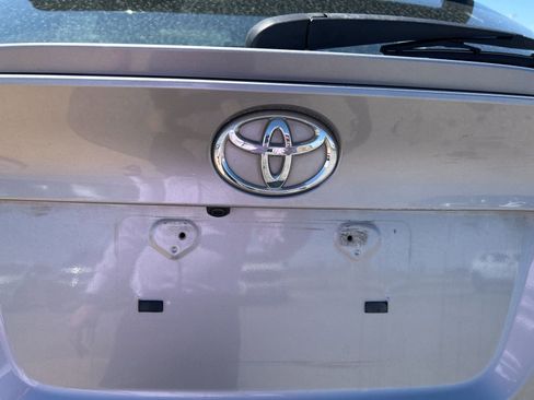 Used 2020 Toyota C-HR XLE FWD image 9