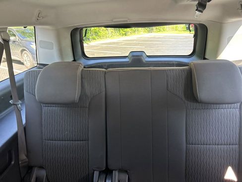 Used 2019 Chevrolet Suburban LS w/ All-Season Package AWD/4WD image 28