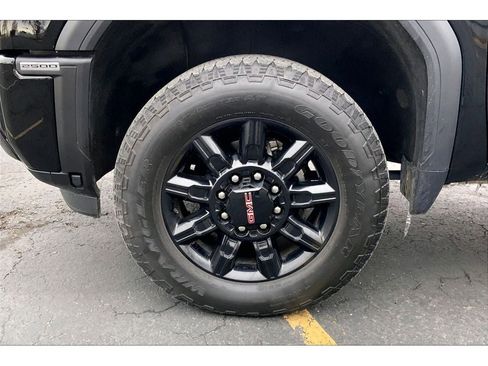 Used 2024 GMC Sierra 2500 AT4 w/ Technology Package image 10