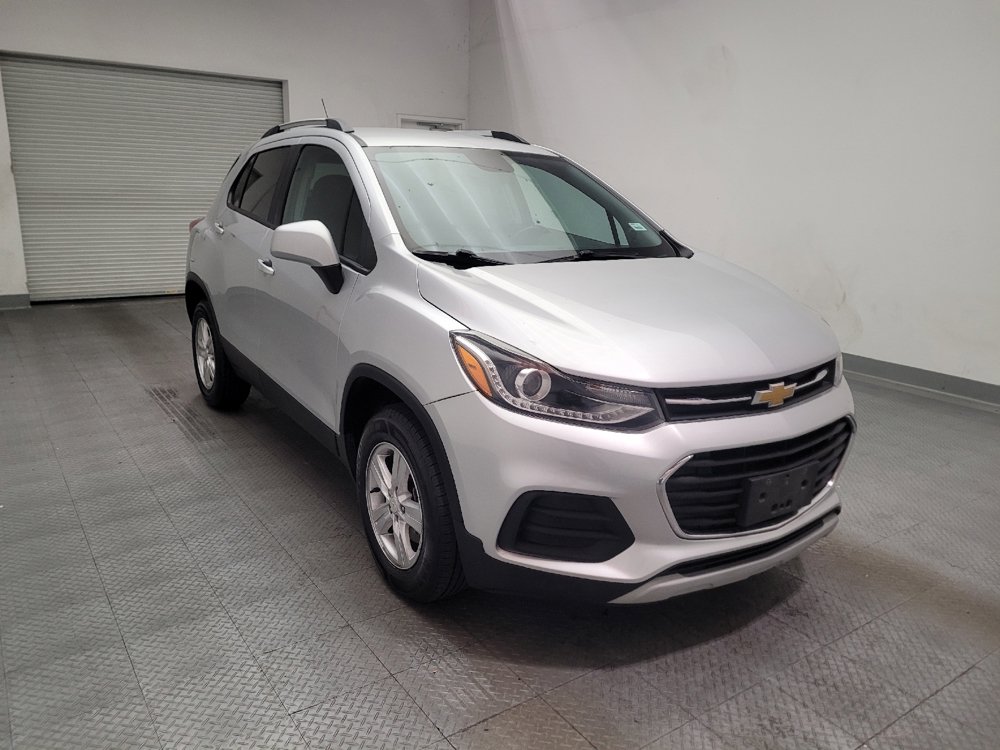 Used 2022 Chevrolet Trax LT w/ LT Convenience Package AWD/4WD image 13