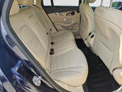 Used 2019 Mercedes-Benz GLC 300 image 19