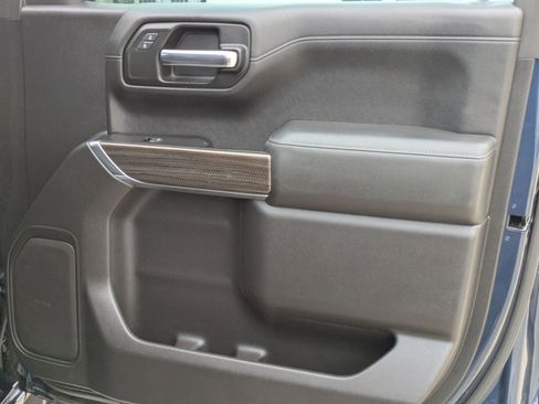 Used 2019 Chevrolet Silverado 1500 LT w/ Texas Edition image 29