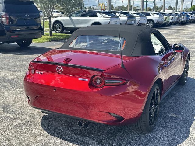 Used 2026 MAZDA MX-5 Miata Club w/ Interior Package RWD image 10