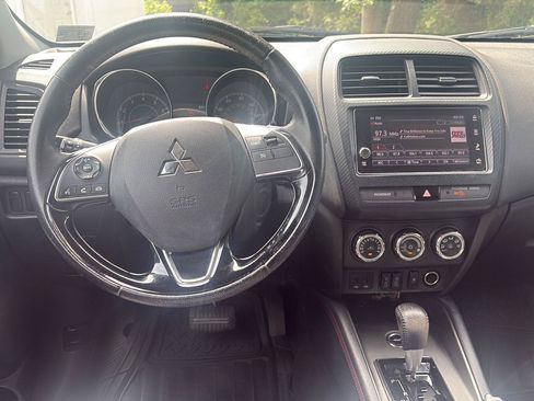 Used 2018 Mitsubishi Outlander Sport SE AWD/4WD image 20