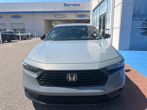 Used 2024 Honda Accord Sport image 3