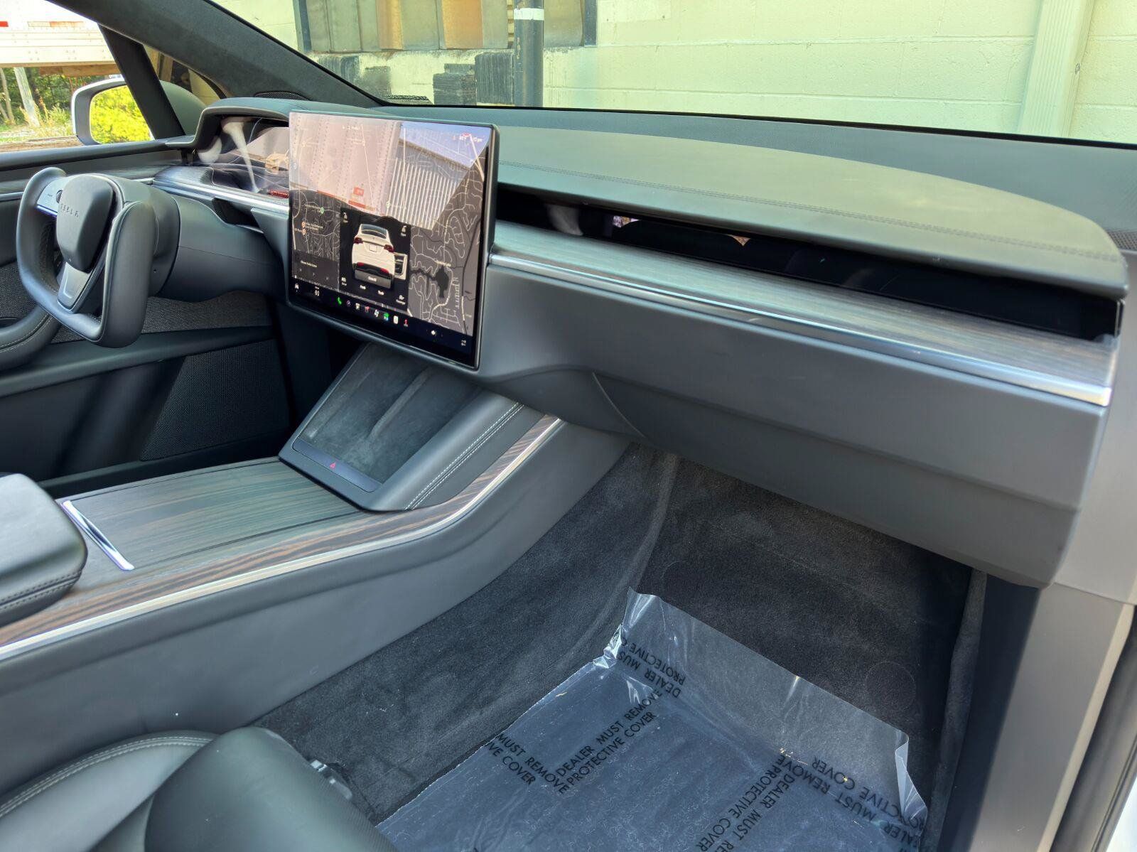 Used 2023 Tesla Model X AWD/4WD image 14